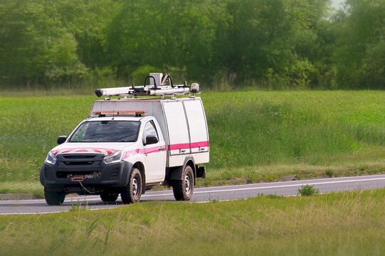 Cargo vehicle for commercial needs