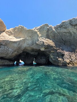 Scogli di Riaci, Baia di Riaci &ndash; Santa Domenica di Ricadi (VV), Italia