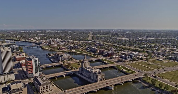 Cedar Rapids Iowa Aerial v4 panning over Mays Island to downtown - Shot with Inspire 2, X7 camera - August 2020
