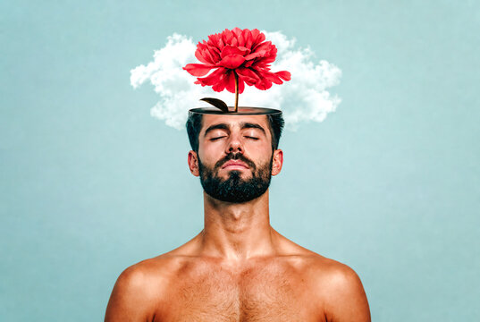 Homme torse nu avec fleur sortant de sa t&ecirc;te