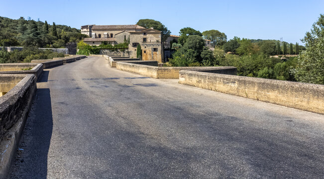Pont et prieur&eacute; de Saint-Nicolas de Campagnac, Gard