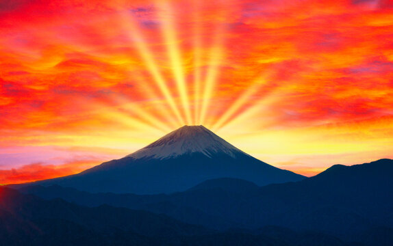 櫛形山より富士山の日の出風景