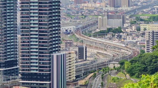 花岡山から見える九州新幹線　熊本市街地