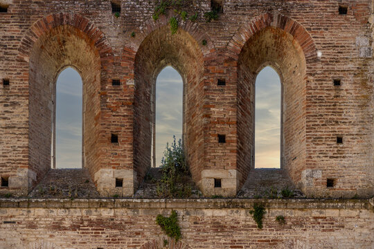 Kirchenruine der Zisterzienserabtei San Galgano, Abbazia San Galgano, Gotik, Chiusdino, Toskana, Italien
