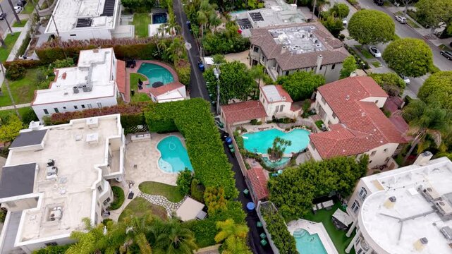 homes and housing in beverly hills california