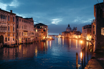 Obraz premium Romantic view of famous Canal Grande at twilight, Venice, Italy