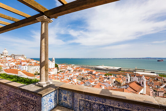 Portugal, Lisbon, View of Alfama district and Tagus river