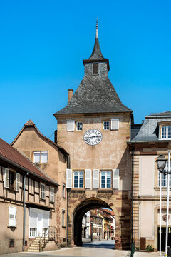 Stadttor &bdquo;Zitgloeckel&ldquo; in Rosheim im Elsass