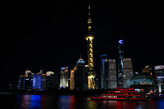 Shanghai skyline with the Oriental Pearl Tower at night