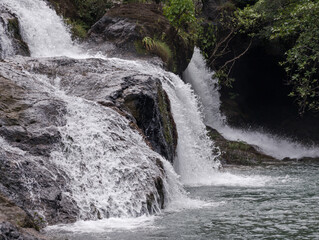 Cicuito de cascadas en montañas Panama © crist.cort