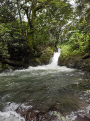 Cicuito de cascadas en montañas Panama © crist.cort