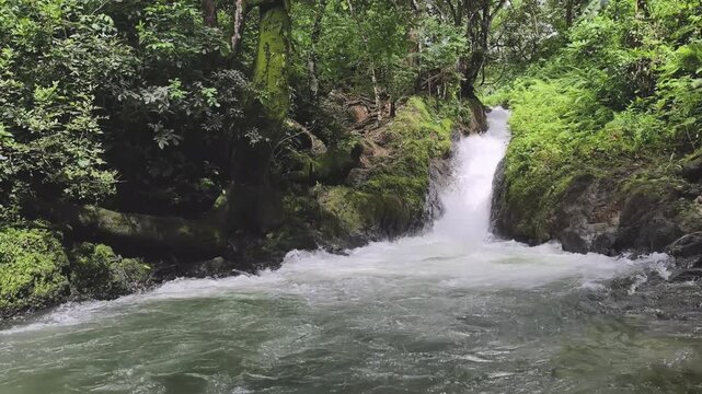 Cicuito de cascadas en monta&ntilde;as Panama