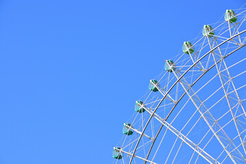 Ferris wheel gondola and blue sky.（close-up）1  © Kouji_film