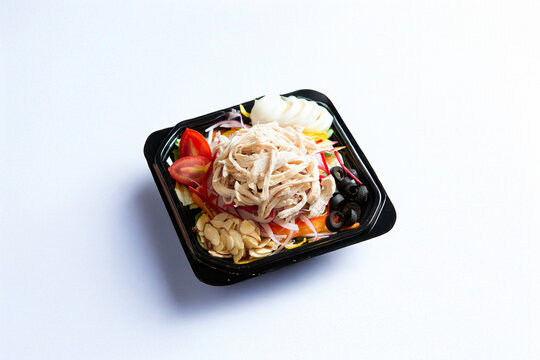 Vegetable salad with chicken breast