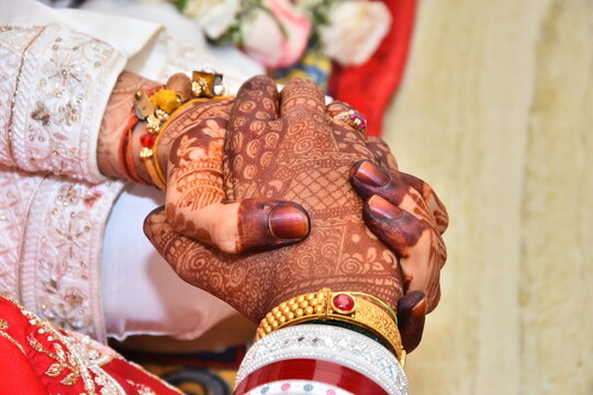 Indian bride and groom wedding ceremony 