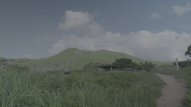 夏の平尾台の景色(4k, 24fps, slog, All-Intra)