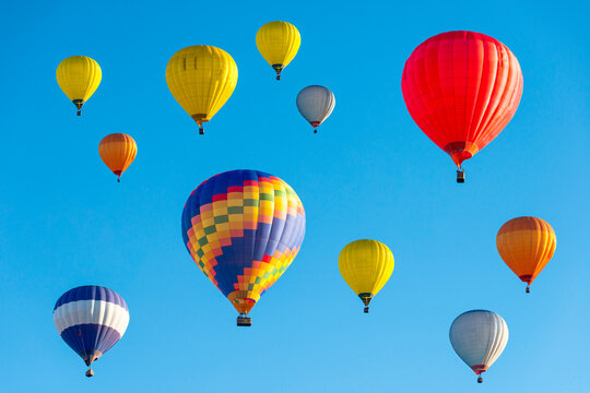Lithuania, Vilnius, Hot air balloons