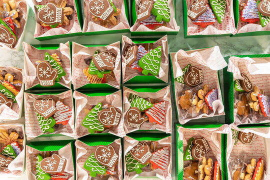 Christmas Cookie Gift Boxes with Festive Packaging