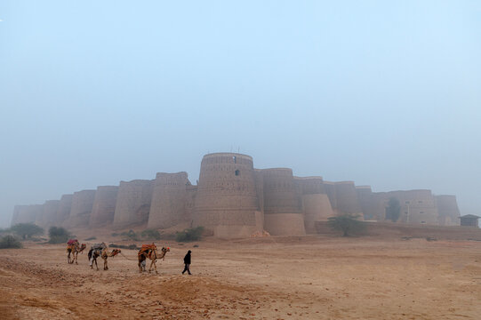 beautiful picture of the derawar fort in rohi , Pakistan