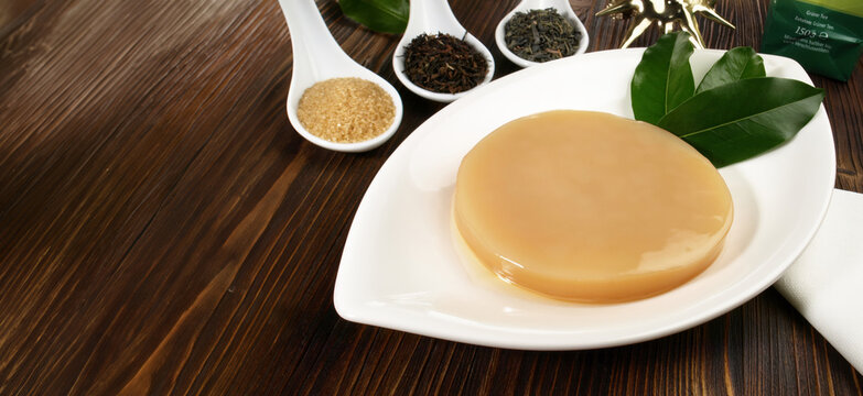 Kombucha Mushroom and Ingredients - Healthy Nutrition