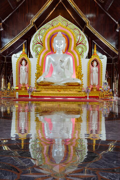 THAILAND SARABURI WAT PHRA PHUTTHA SEANG THAM