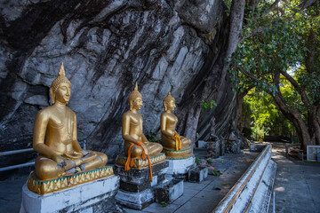 Fototapeta premium THAILAND SARABURI WAT PHRA PUTTHACHAI