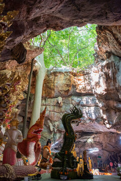 THAILAND SARABURI WAT THAM DAO HAO KAEO CAVE