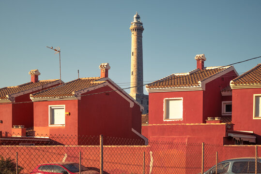 faro en las costas del mediterr&aacute;neo