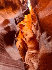 lower antelope canyon © JeanLoiseKC