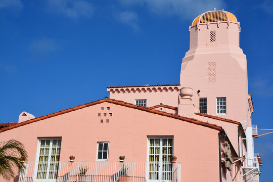 LA JOLLA California United States of America. :La Valencia Hotel, built in 1909; originally called Cabrillo Hotel and renamed La Valencia West; remodeled in 1959; addition permitted in 1987