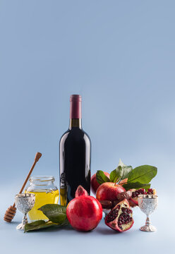 Rosh Hashanah traditional symbols and kosher treats