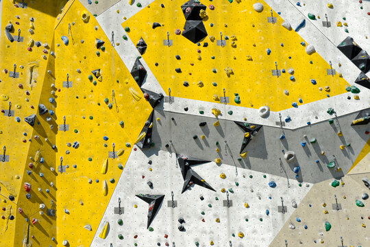 Climbing wall