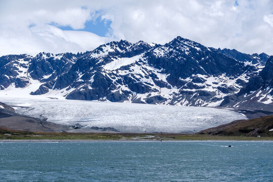 Natural scenery of snow-capped mountains and glaciers in St Andrew's Bay, South Georgia Islands