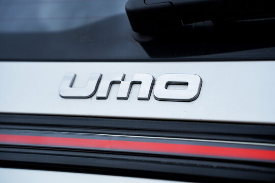 UMO Car Logo