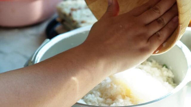 4K Complete Homemade Vegetarian Shiitake Rice Cooking Preparation in Rice Cooker
