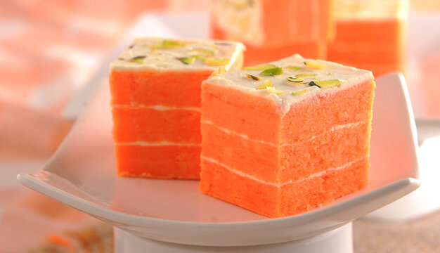 Soan Papdi, Pateesa Mithai, delicious flaky sweets