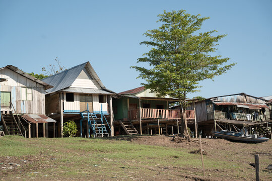 streets and wooden houses on the banks of the Amazon River.