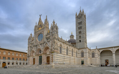 Obraz premium Siena, Italy- 14th April 2026 - A view of the Siena Cathedral or Duomo di Siena