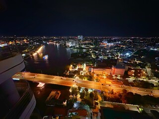 Fototapeta premium night view of the city