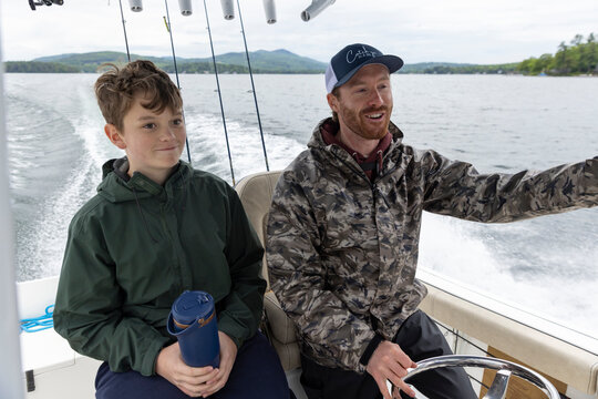 Lake Fishing Guide boat captain 
