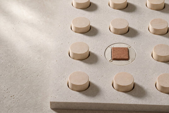 Flexible Round Opening Adapts to Square Cork Block as Inclusion Concept