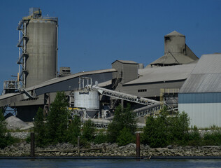 Cement Plant and Industrial Conveyor System on Fraser River © Kevin