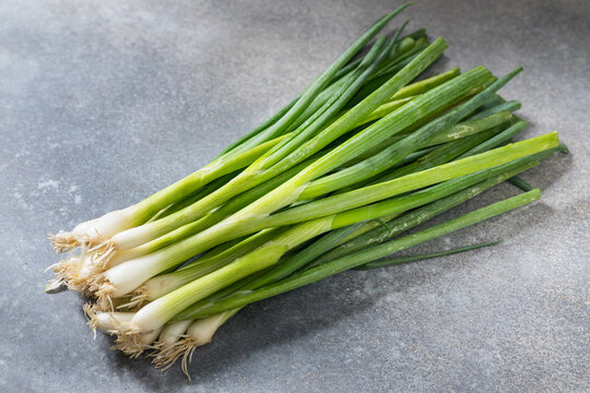 Raw Organic Green Onion Scallions