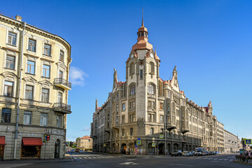 Obraz premium Beautiful view of the City Institutions Building on Sadovaya Street, Saint Petersburg city in Russia
