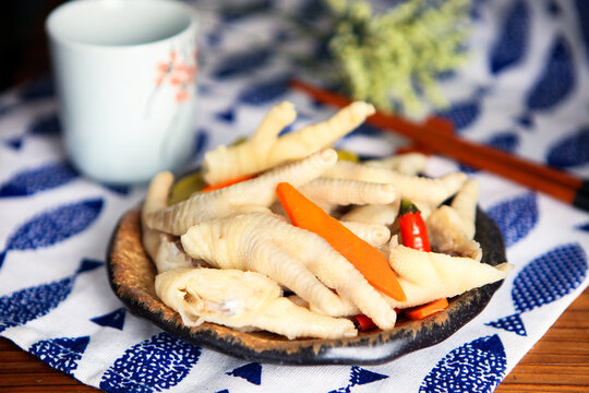 Pickled Spicy Chicken Feet With Carrot And Ginger Slices
