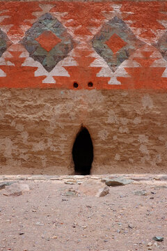 Chullpas or Chullpares, historical burial towers of Aymara indians. Altiplano, Totora area, Deparment Oruro, Bolivian Altiplano, Bolivia