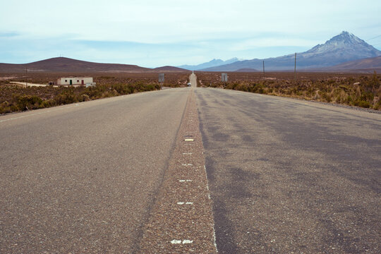 Tarmac road towards volcano Sajama, Sajama National Park, Bolivia