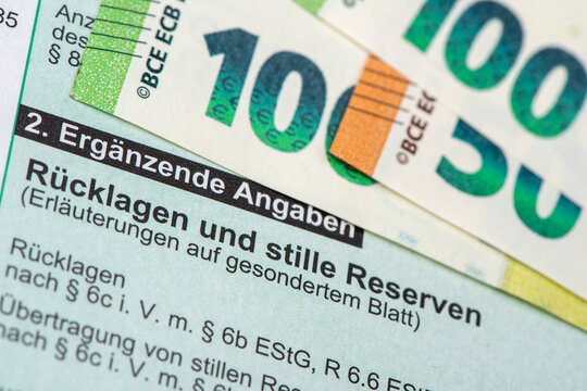 Steuererkl&auml;rung f&uuml;r Finanzamt mit Formular