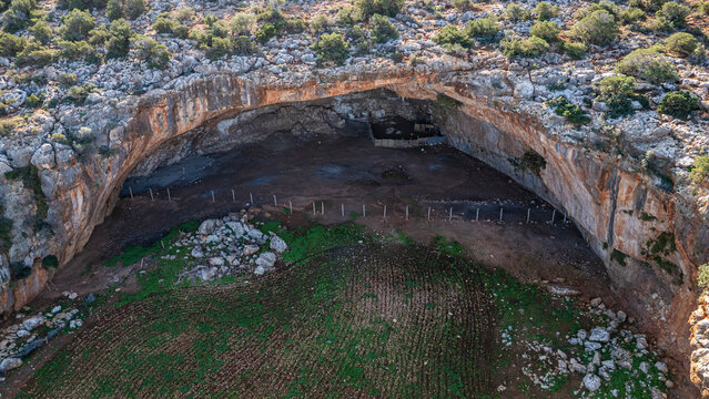 Haua Fteah cave in eastern Libya holds remains of 20000 year old humans discovered inside