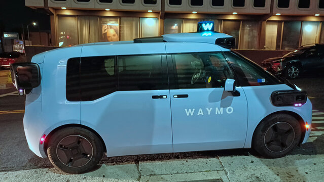 Waymo Ojai self driving robotaxi